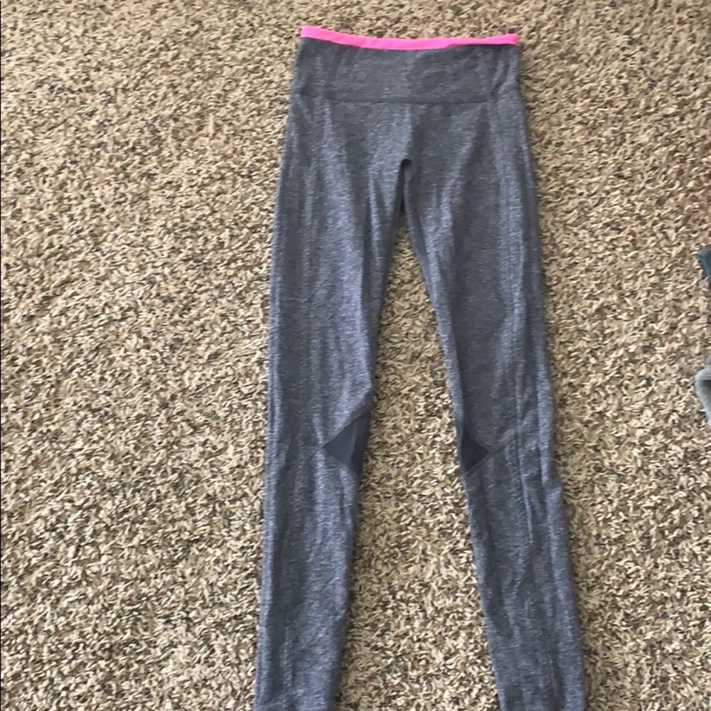 Ivivva girls 10, grey leggings NEVER WORN